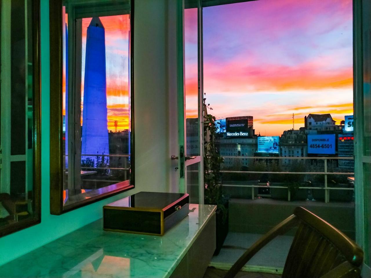 Penthouse Frente Al Obelisco Con Terraza Apartment Buenos Aires Bagian luar foto