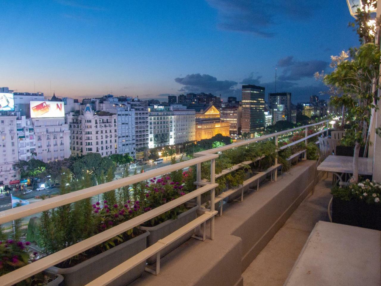 Penthouse Frente Al Obelisco Con Terraza Apartment Buenos Aires Bagian luar foto