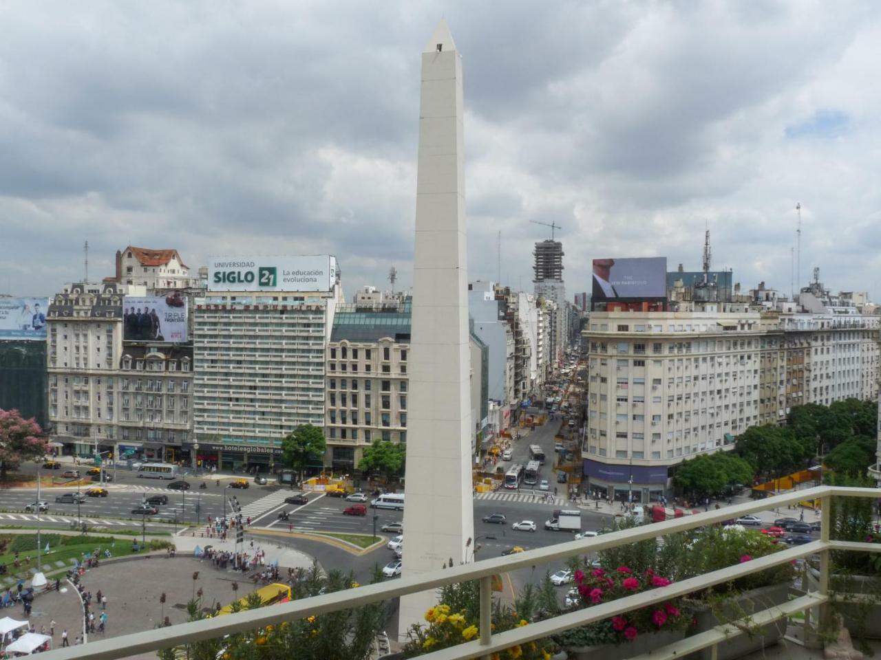 Penthouse Frente Al Obelisco Con Terraza Apartment Buenos Aires Bagian luar foto